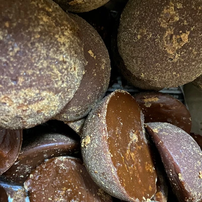 PALM JAGGERY BLOCKS 1kg (110-120g)